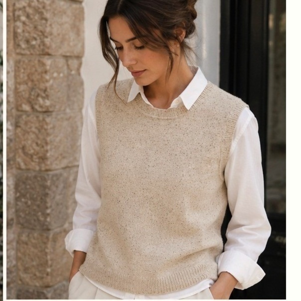 Forte Cashmere Crewneck Sweater Vest Womens XS Minimalist Classic Preppy Luxury